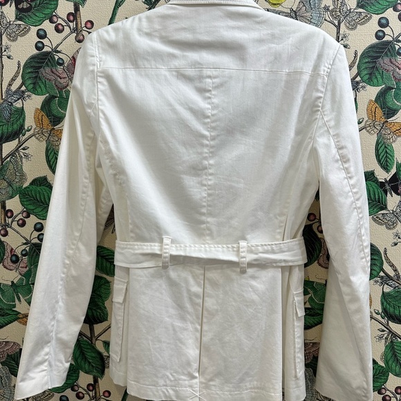 Spring Jacket - Picture 2 of 7